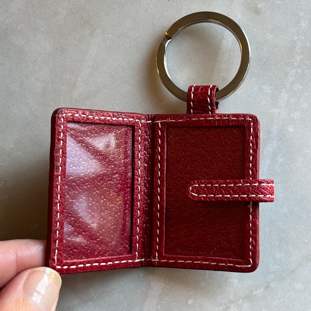 Coach Picture Frame Keychain - Picture 3 of 3